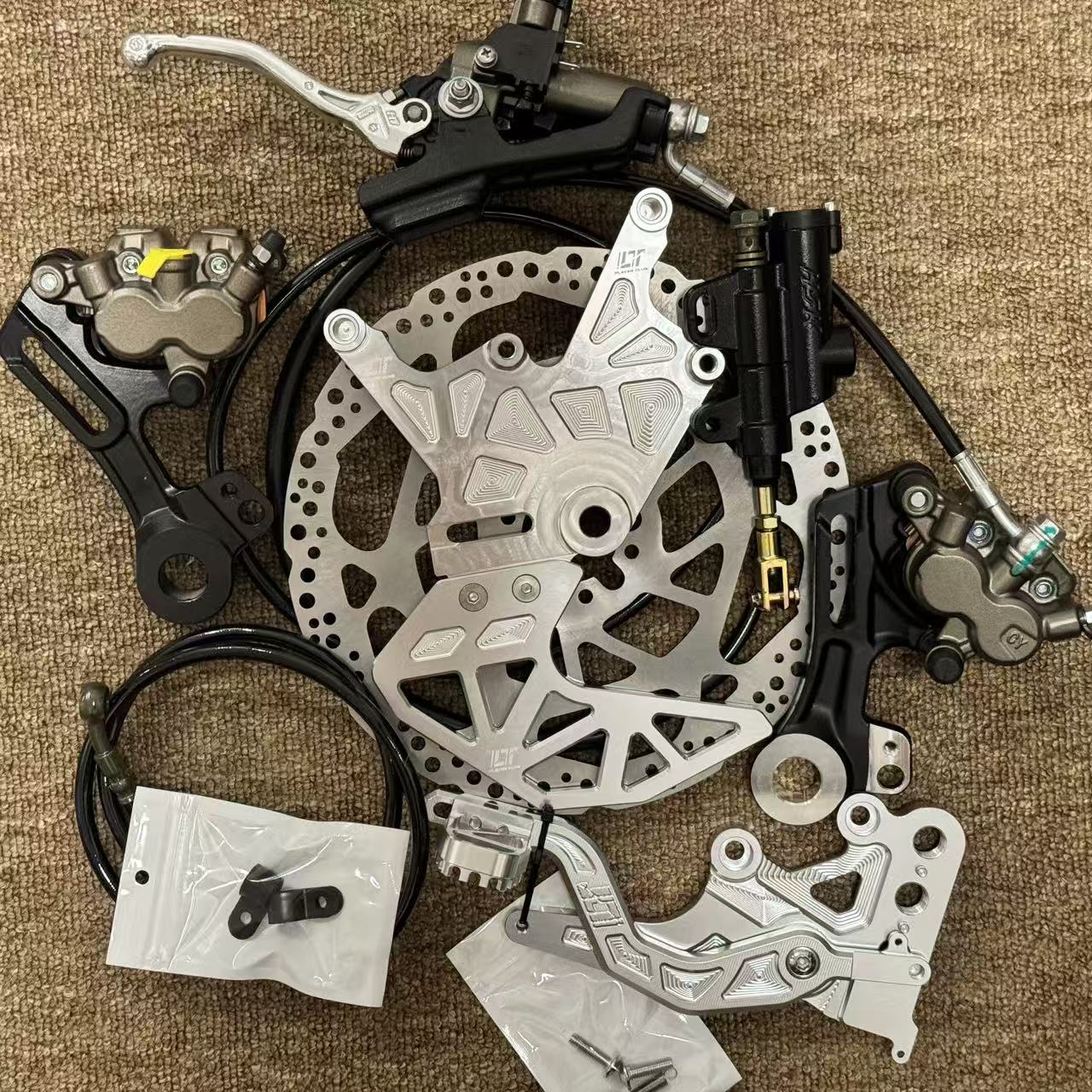 ライトビー・ブレーキ用デュアルキャリパーブラケットキット、リ - Brake Caliper のレビューと価格
