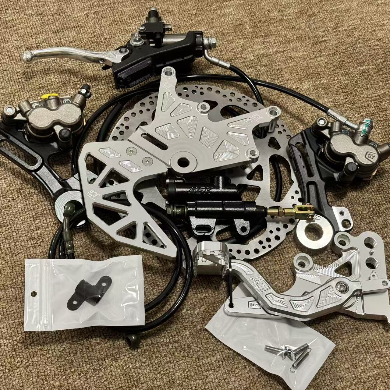 ライトビー・ブレーキ用デュアルキャリパーブラケットキット、リ - Brake Caliper のレビューと価格