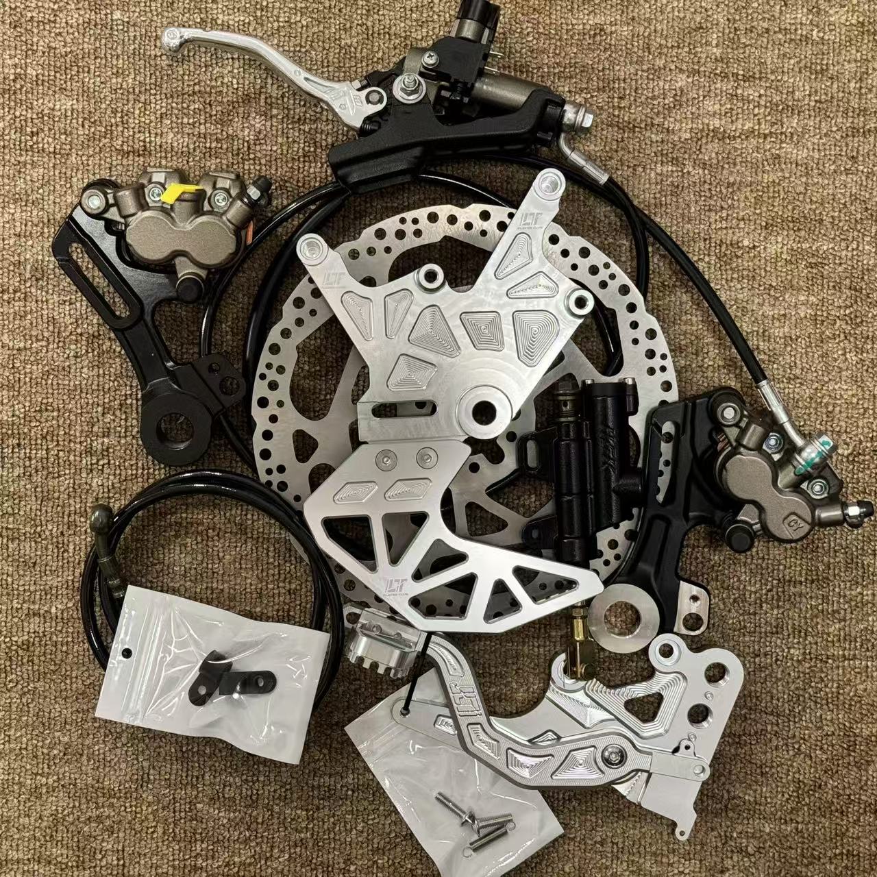 ライトビー・ブレーキ用デュアルキャリパーブラケットキット、リ - Brake Caliper のレビューと価格